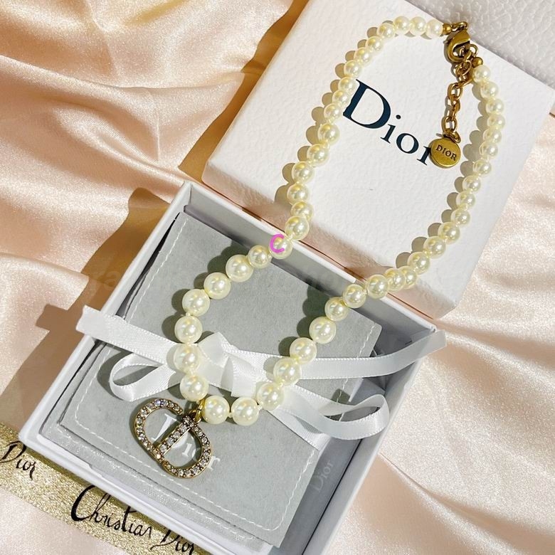 DIOR Necklaces 36